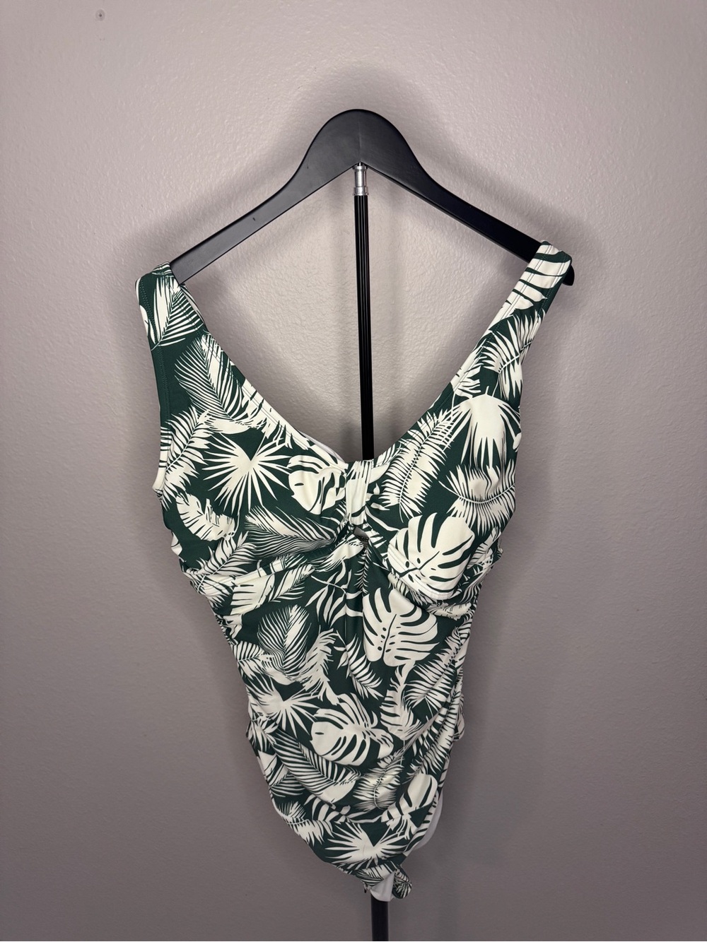 Green Tropical Leaf One-Piece Swimsuit with V-Neck